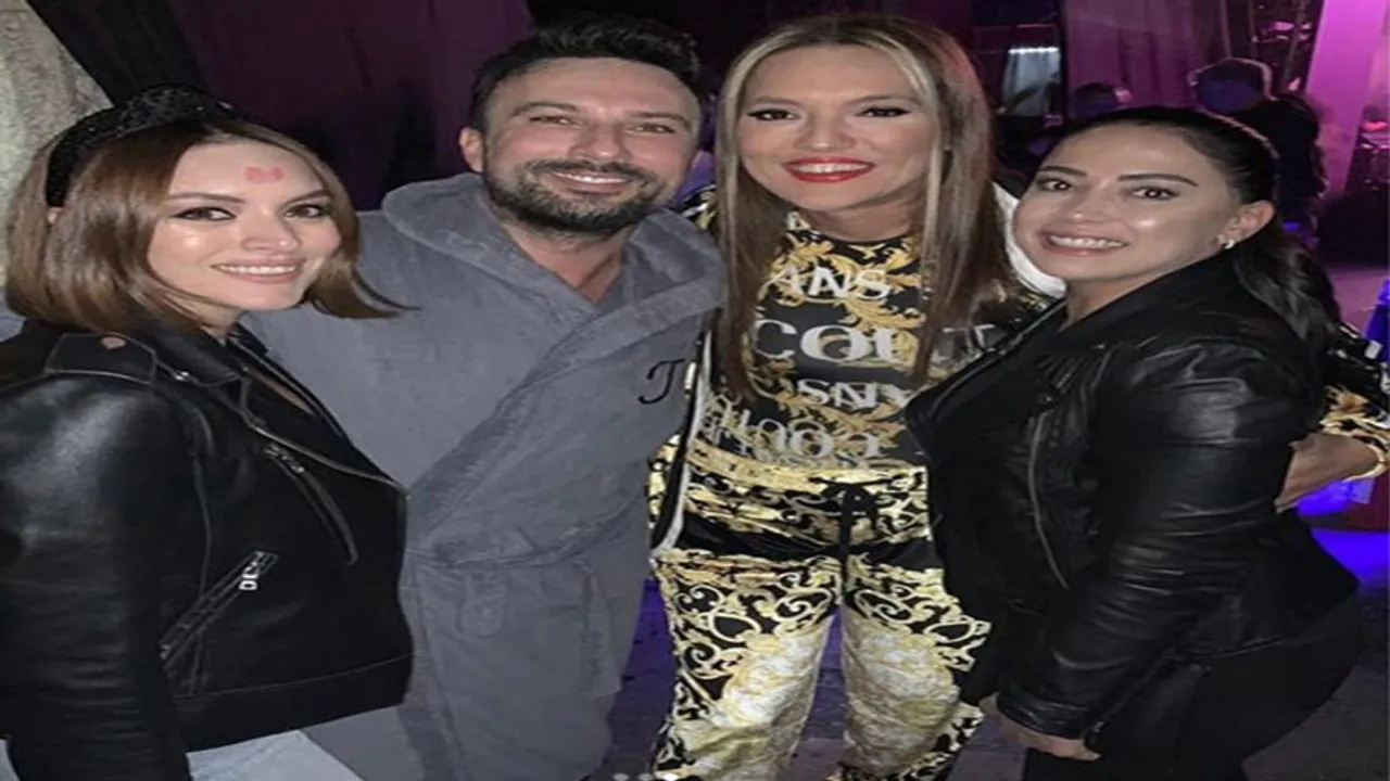 Demet Akalin Dan Tarkan Paylasimi