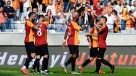 Galatasaray, Fiorentina ile hazırlık maçı yapacak