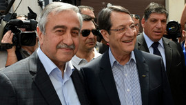 Kıbrıslı liderler ara bölgede sergiye katılacak