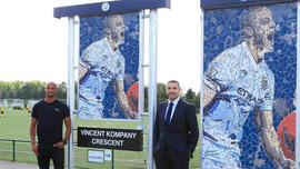 Manchester City'den Vincent Kompany'e ilginç jest