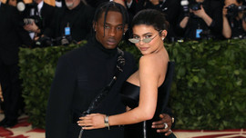 Kylie Jenner ve Travis Scott ayrıldı!