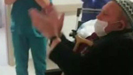 İzmir'de 84'lük adam taburcu oldu