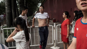 Çinli erkeklere 'Pekin bikinisi' yasağı