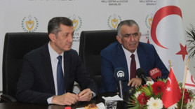 Çavuşoğlu Türkiyeli mevkidaşı ile bir arada