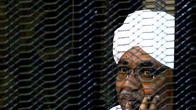 Sudan’ın devrik lideri Beşir’e iki yıl hapis cezas