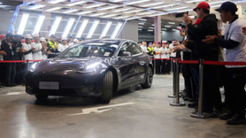 Tesla, 'Çin malı' ilk araçlarını teslim etti