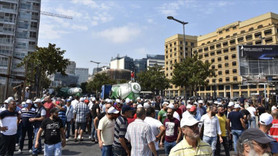Lübnan'da halk işsizlik yüzünden sokakta