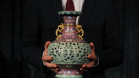 56 dolarlık antika vazo 9 milyon dolara satıldı