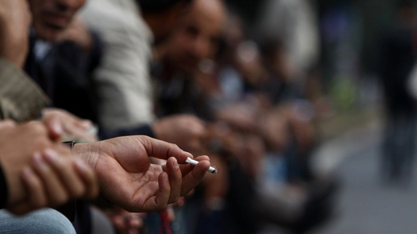 Sigara içmek 'görme kaybı riskini artırıyor'
