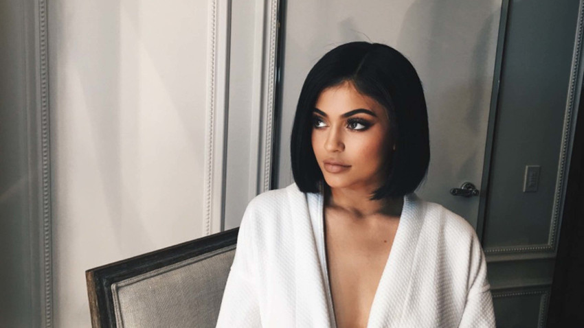 Kylie Jenner'dan çıplak paylaşım!