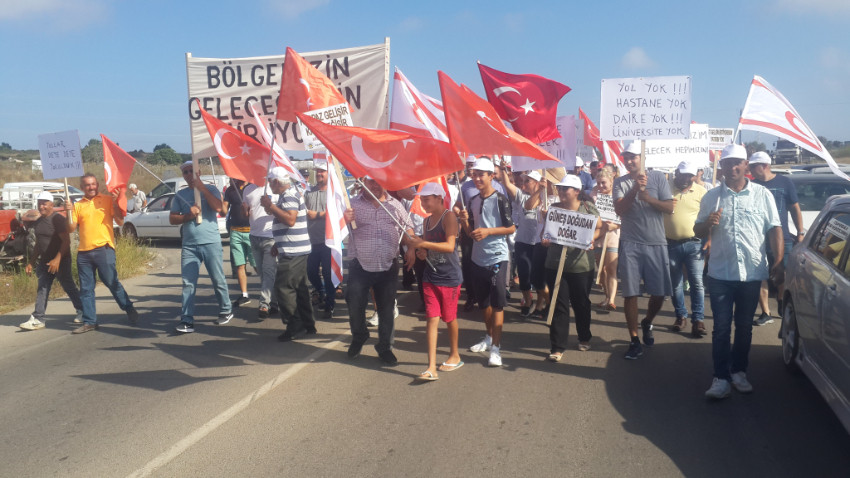 Karpaz halkı hükümete ilgisizlik protestosu
