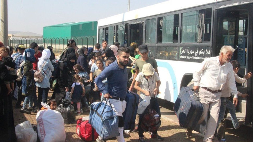 Tatile giden Suriyeliler Türkiye'ye geri döndü