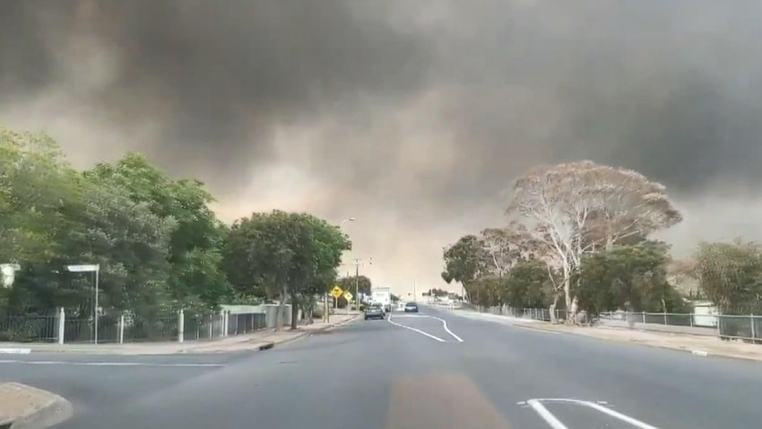 Avustralya’da yangınlar Sydney'e kadar ulaştı!