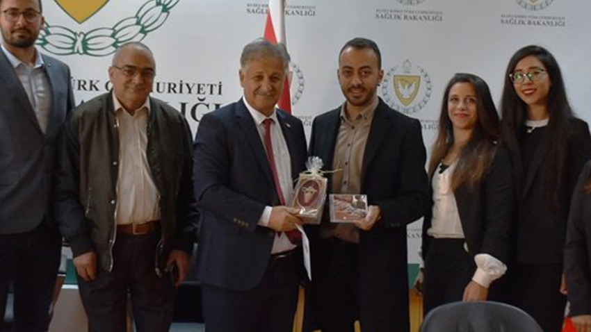 Bakan Pilli, Eczacılar Birliği ile görüştü!