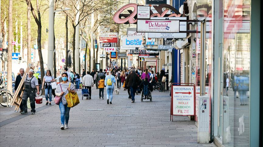 Avusturya’da sokağa çıkma kısıtlaması bitiyor