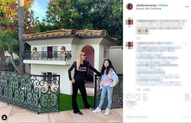 Paris Hilton'un köpekleri malikanede yaşıyor - Sayfa 4