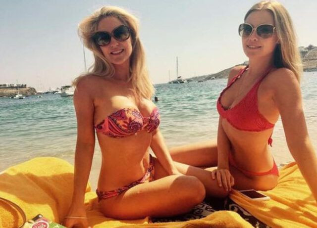 Chloe Loughnan'ın annesi ile bikinili fotoğrafı Instagram'ı salladı - Sayfa 4